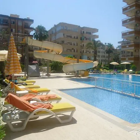 Kurt Safir 아파트